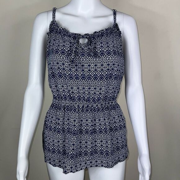 Forever 21+ Navy & White Geometric Pattern Top - Picture 1 of 9